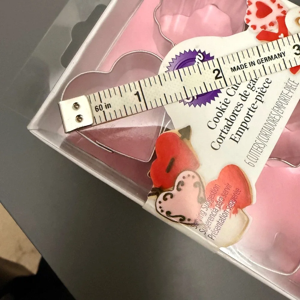 Wilton Metal Cookie Cutters - Hearts‎ Love XO, Set Of 6 New Valentines Day